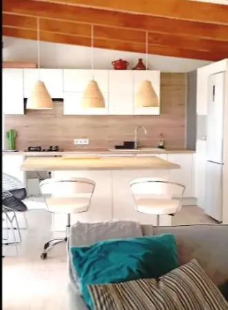 Beautiful Chalet With Wifi And Free Parking Arona  Esterno foto